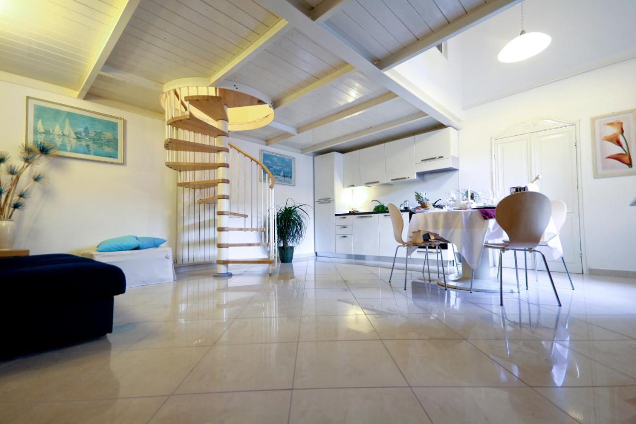 Villa Chiara Marina Trilocale Imperia Exteriér fotografie